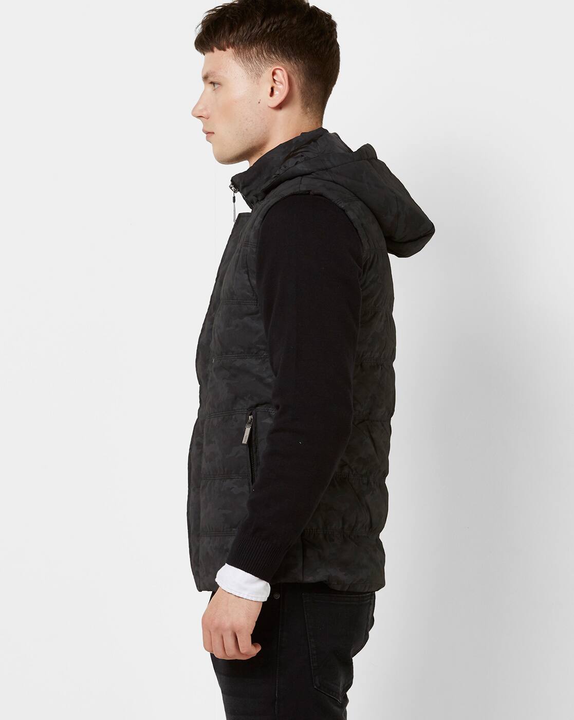 killer sleeveless jacket