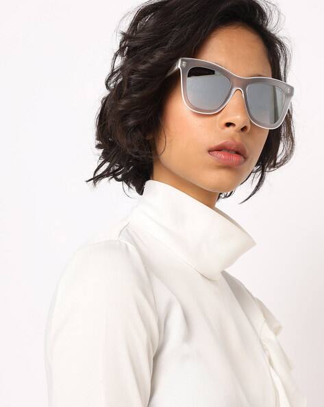 めいくせんす Buy GUESS GU7526 52 26C Polarised Squar Online | Ajio.com