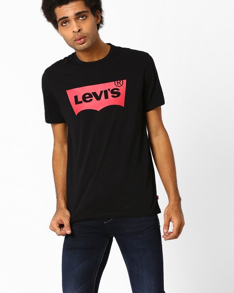 black levis tee