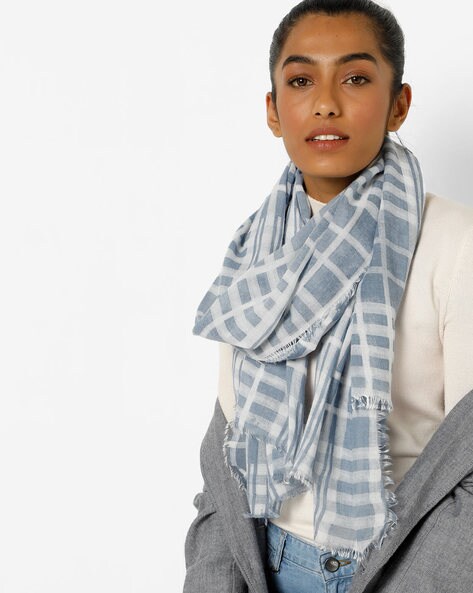 Checked Scarf with Frayed Edges Price in India