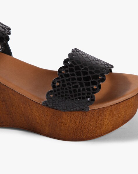 Scalloped wedges best sale