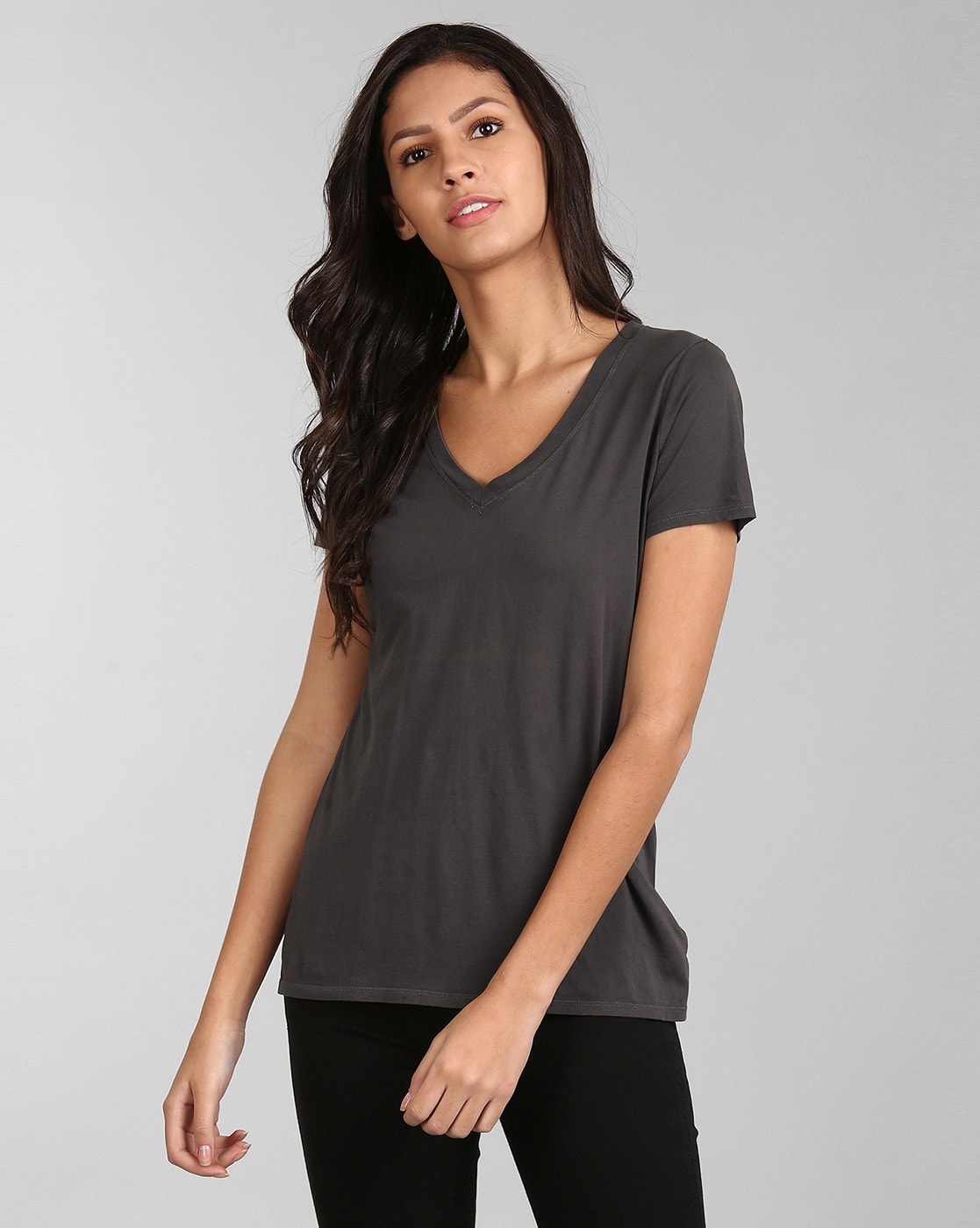 gap v neck t shirt womens