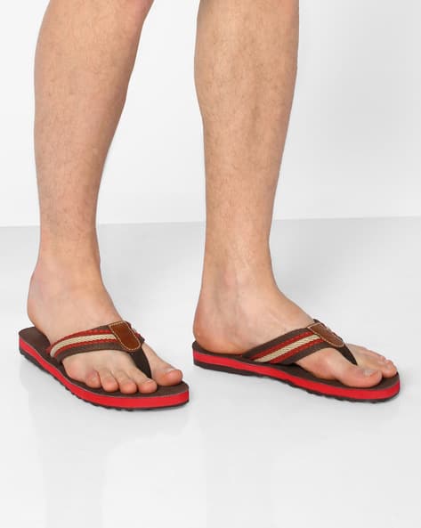 sandals with toes in