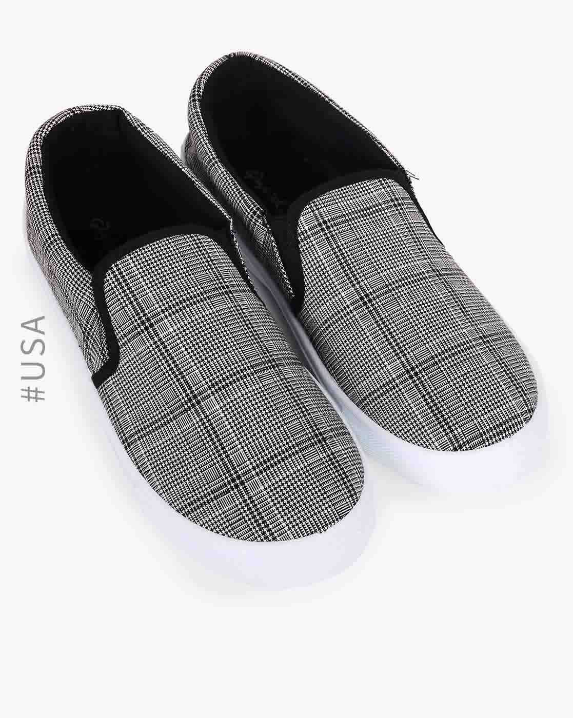 qupid slip on shoes