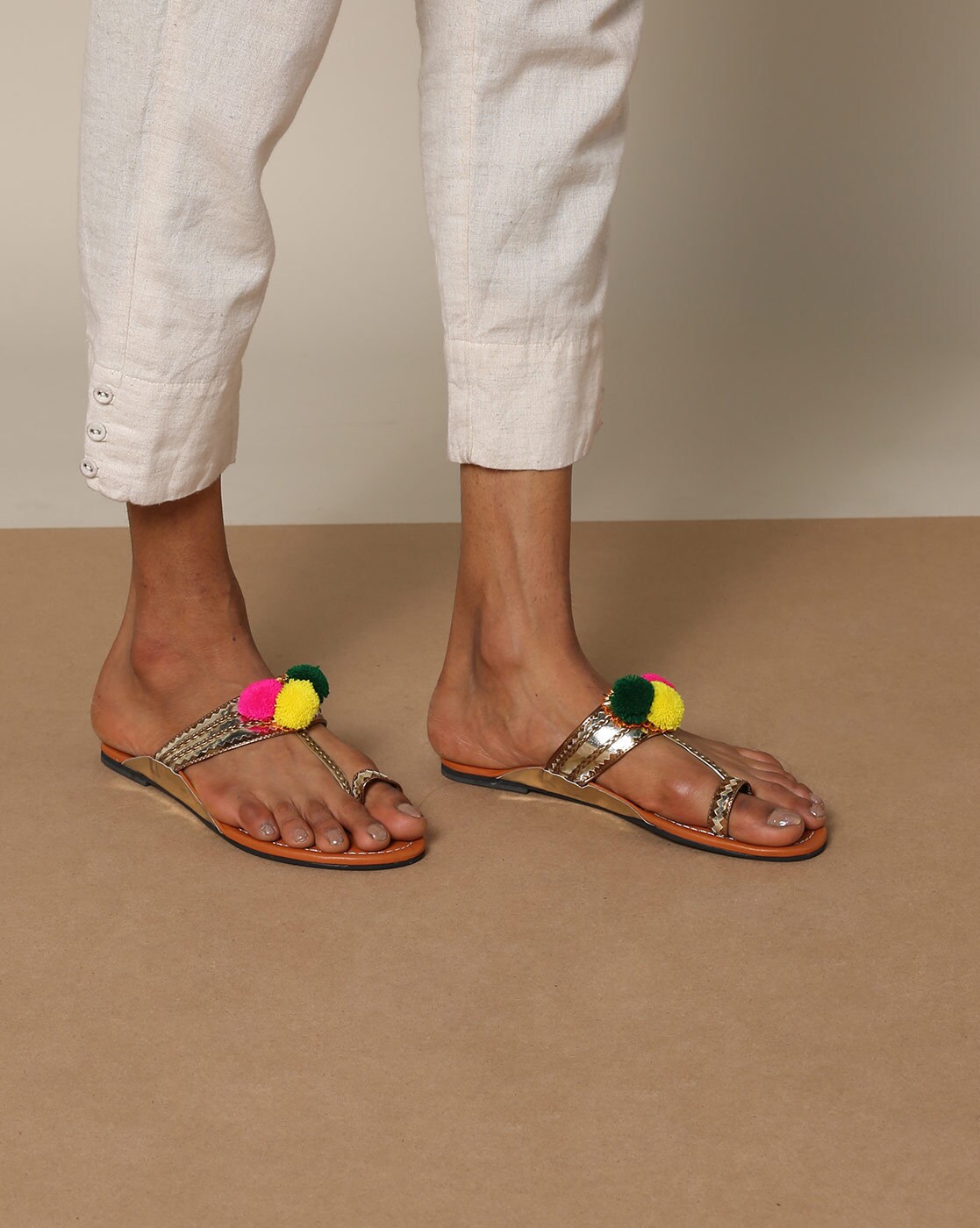 pom pom chappals online