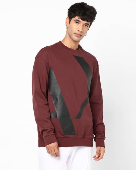 burgundy sweatshirt