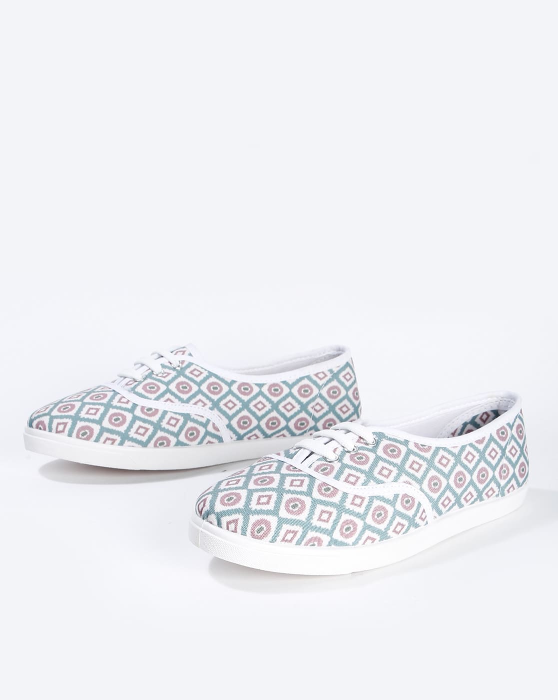 ajio slip on shoes