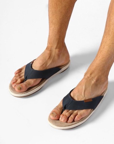 ajio flip flops mens