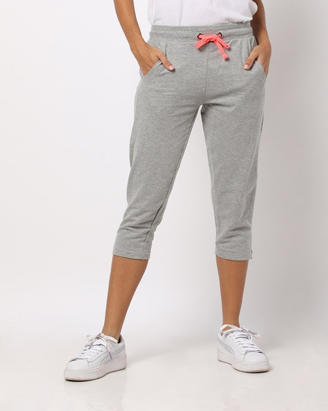 capris with pockets