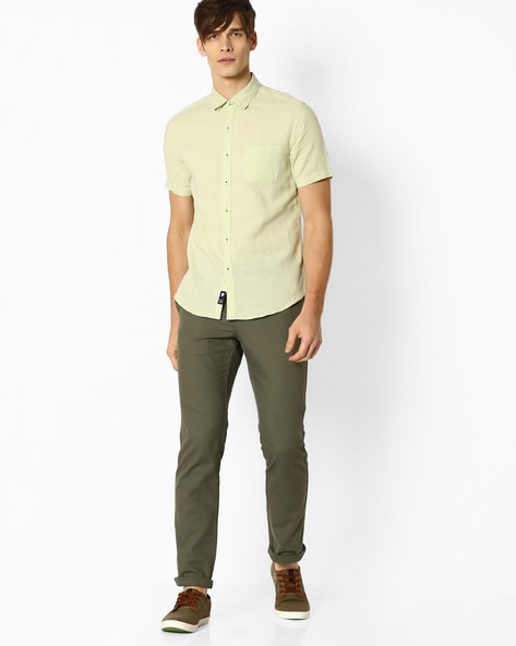 What To Wear With Olive Green Pants How To Style This Earthy Color