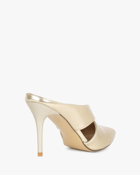 Gold hot sale closed heels