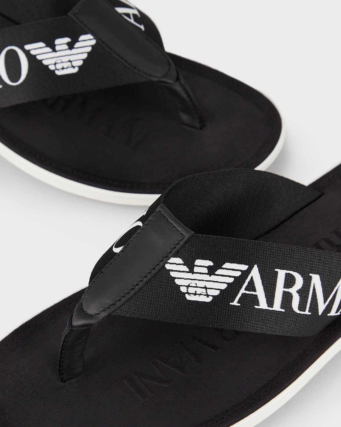 Armani jeans 2025 flip flops