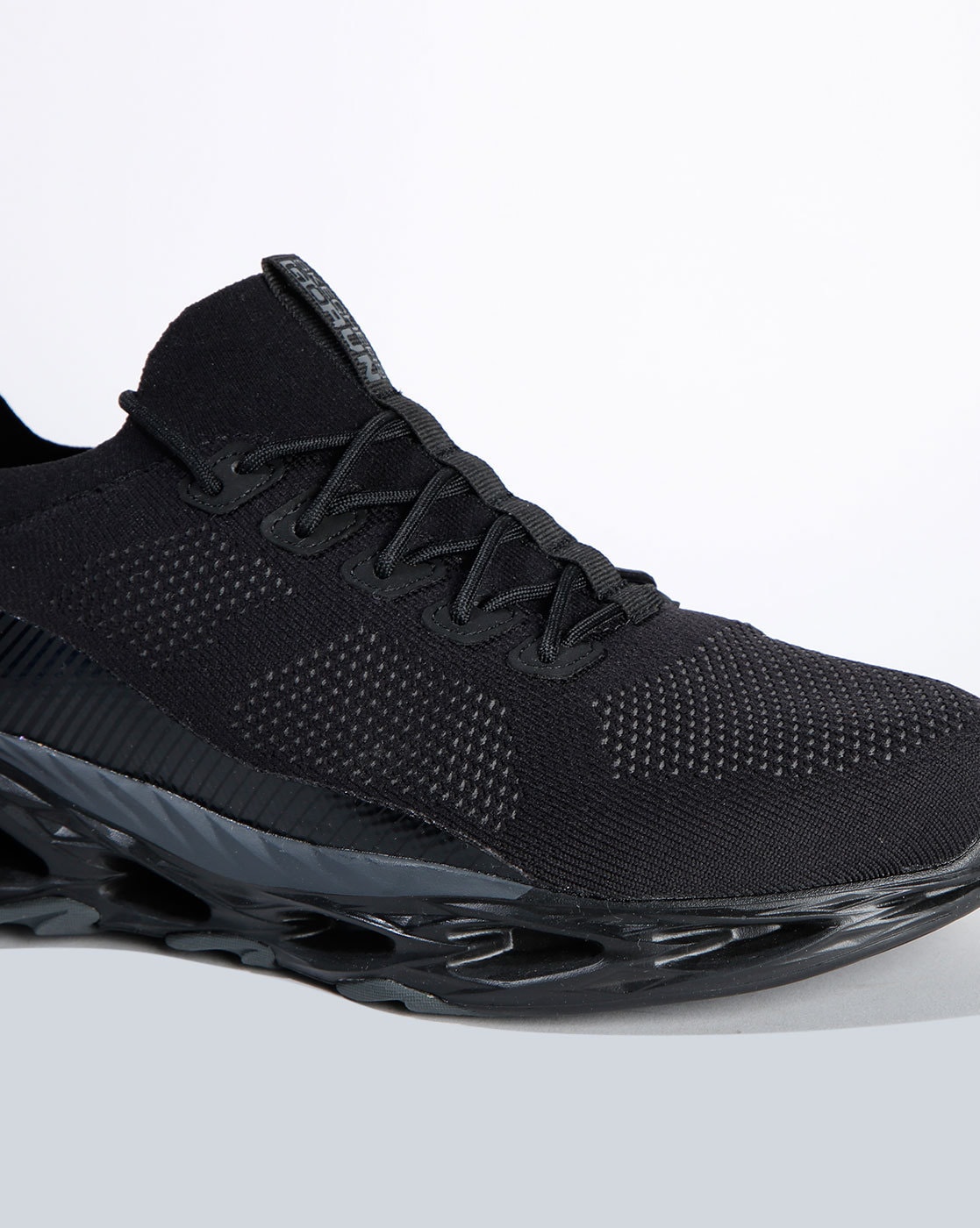 Skechers go store run vortex black