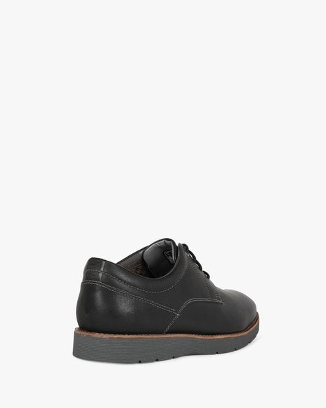 Clarks folcroft clearance plain