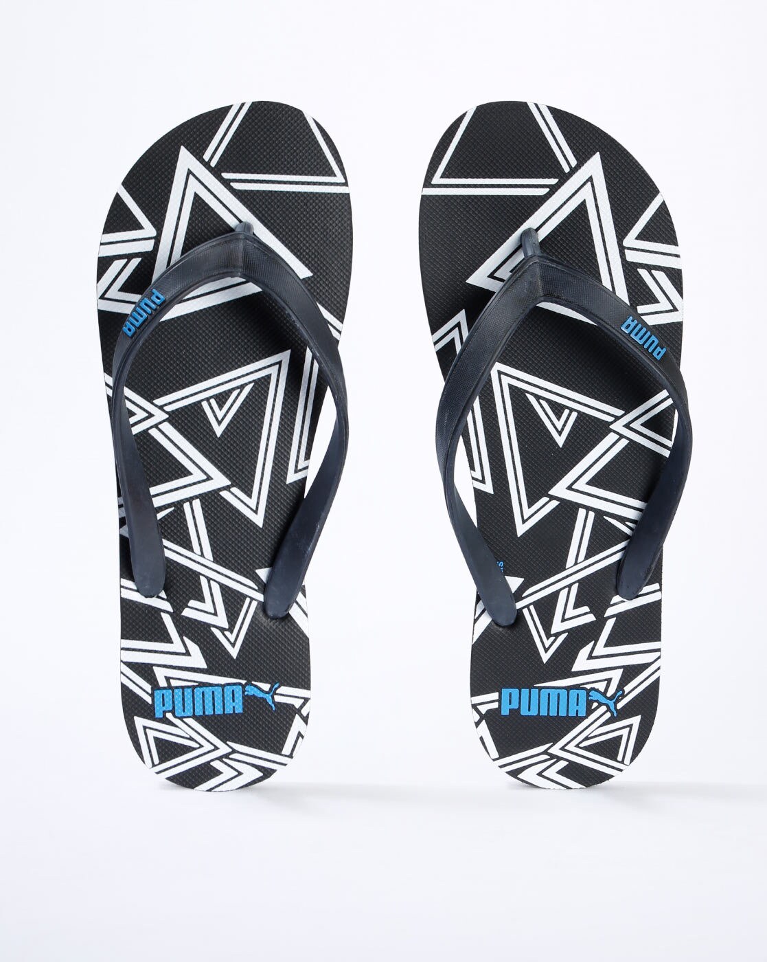 black puma flip flops