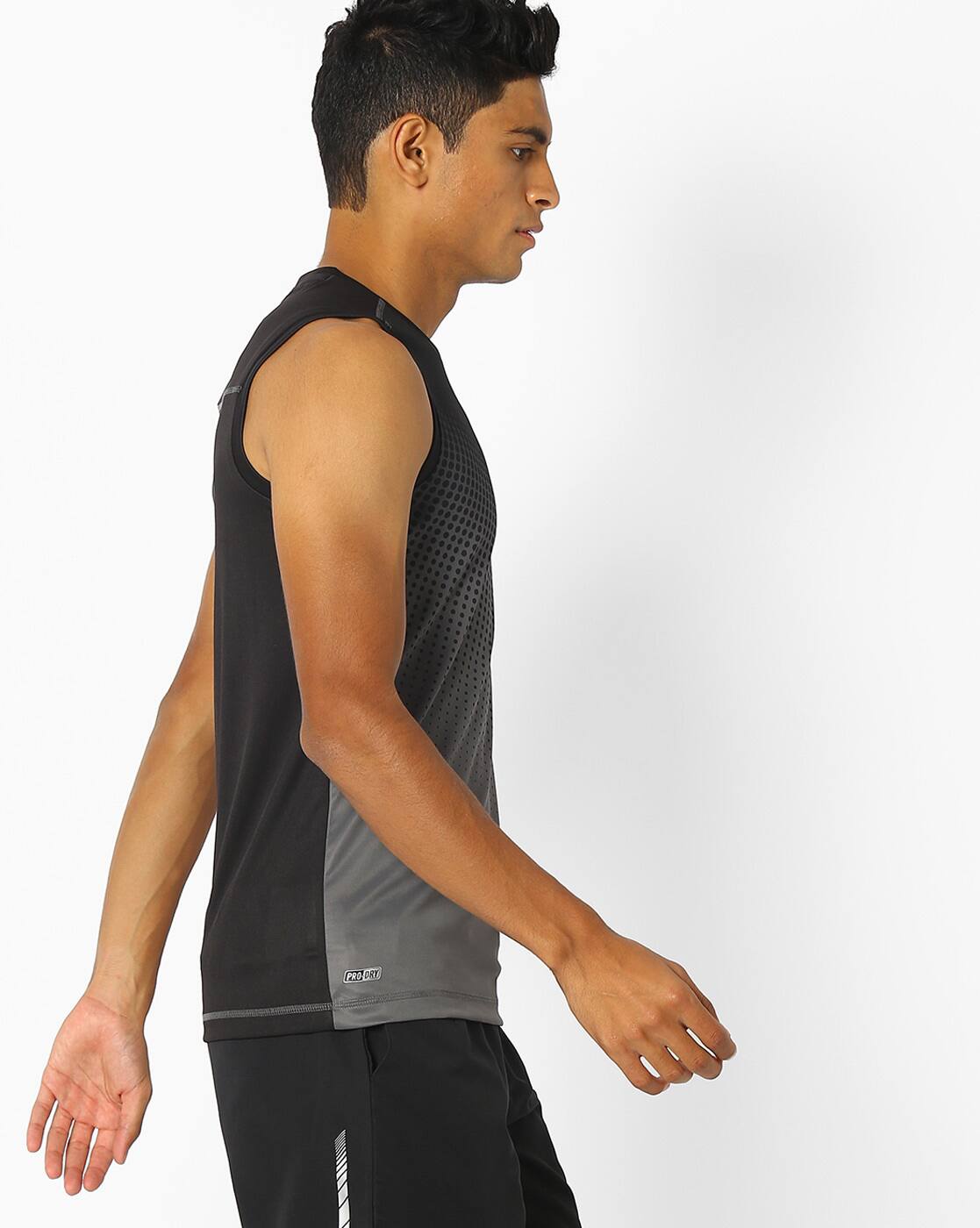 eaze sleeveless t-shirt