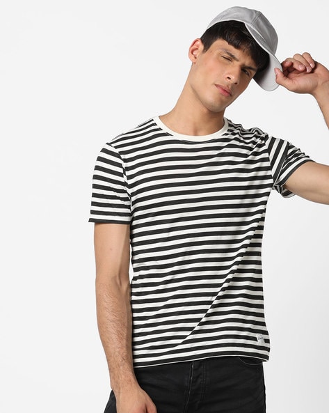 black n white striped t shirt