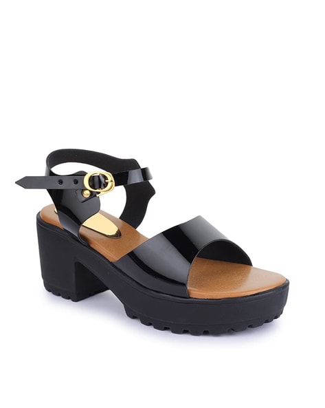 Chunky Heeled Sandals with Buckle Closure