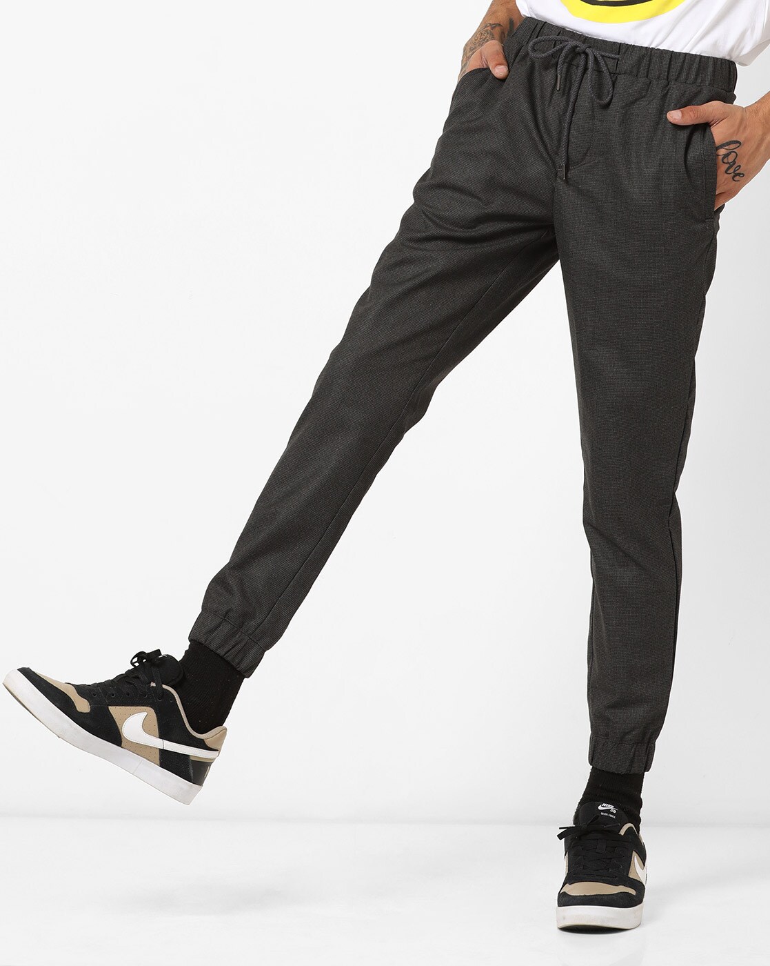 ajio joggers