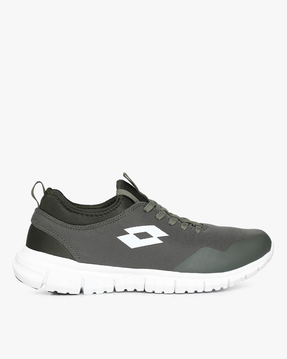 lotto panelled sports shoes