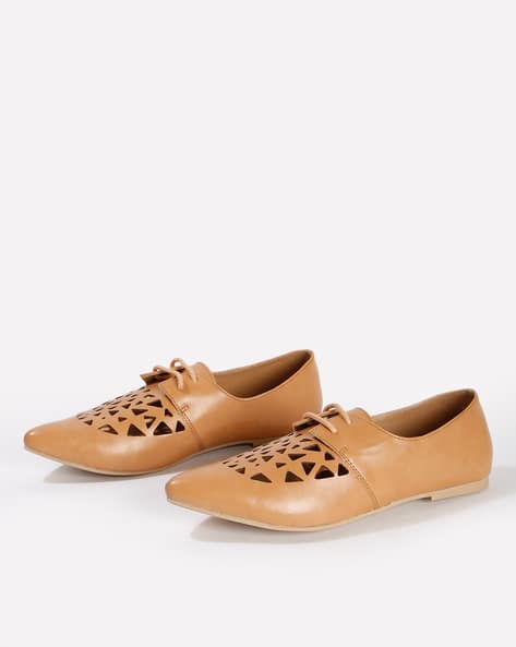 ajio footwear female