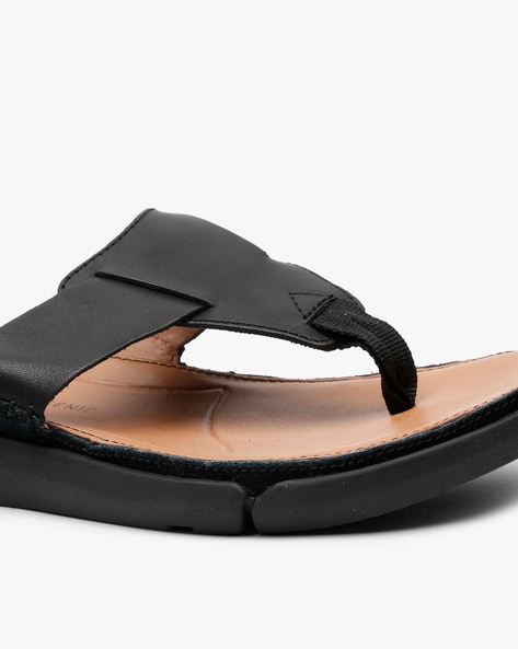 Clarks mens flip discount flops