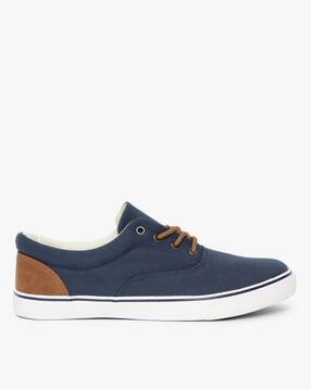 ajio casual shoes