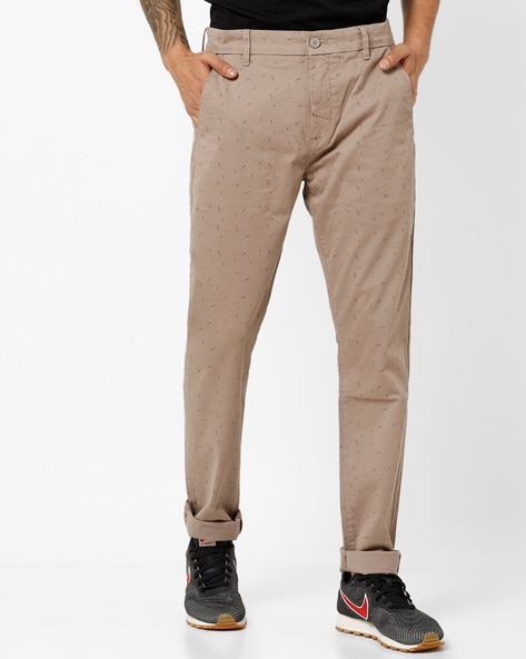 levi's tapered chinos