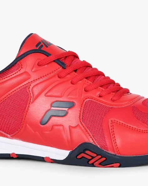 Fila dynamo deals low sports shoes