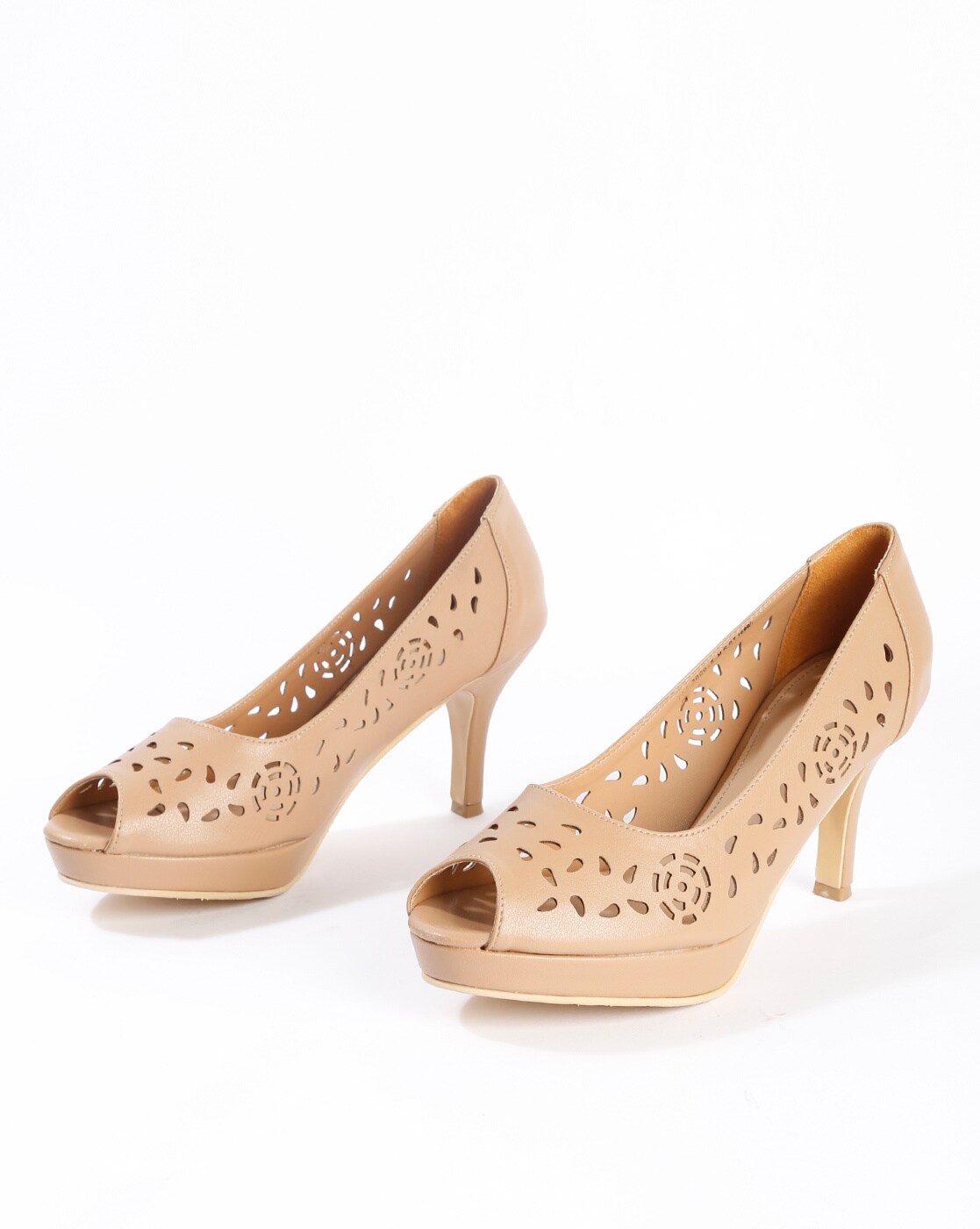bata cut shoes for womens