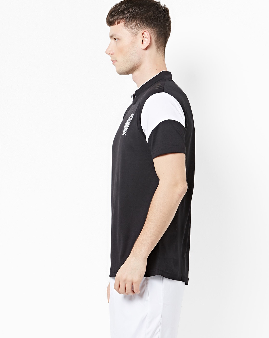 Men Black Jersey T Shirt in Agra at best price by Zooks - Justdial