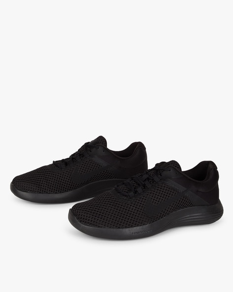 Black sports shoes for men