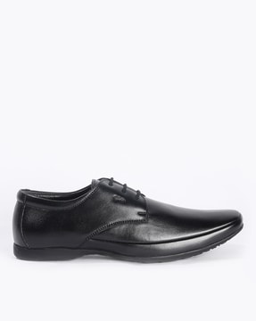 shoe for both formal and casual wear