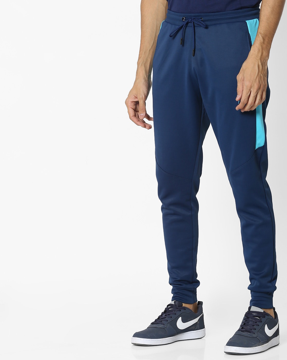 roots essential jogger