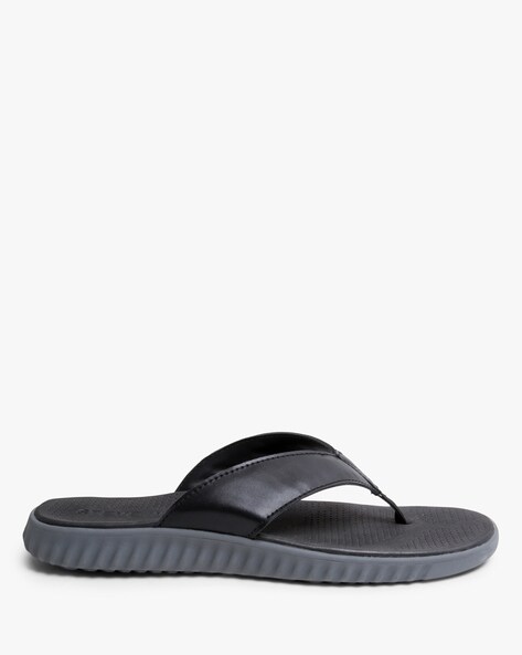 steve madden flip flops mens