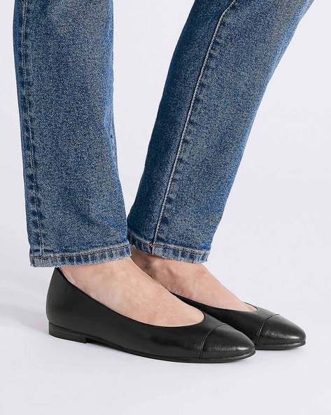Buy Black Flat Shoes for Women by Marks 