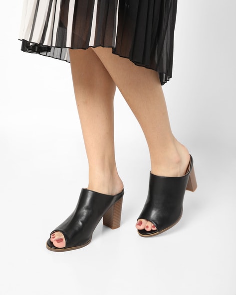 Black open toe online mule heel