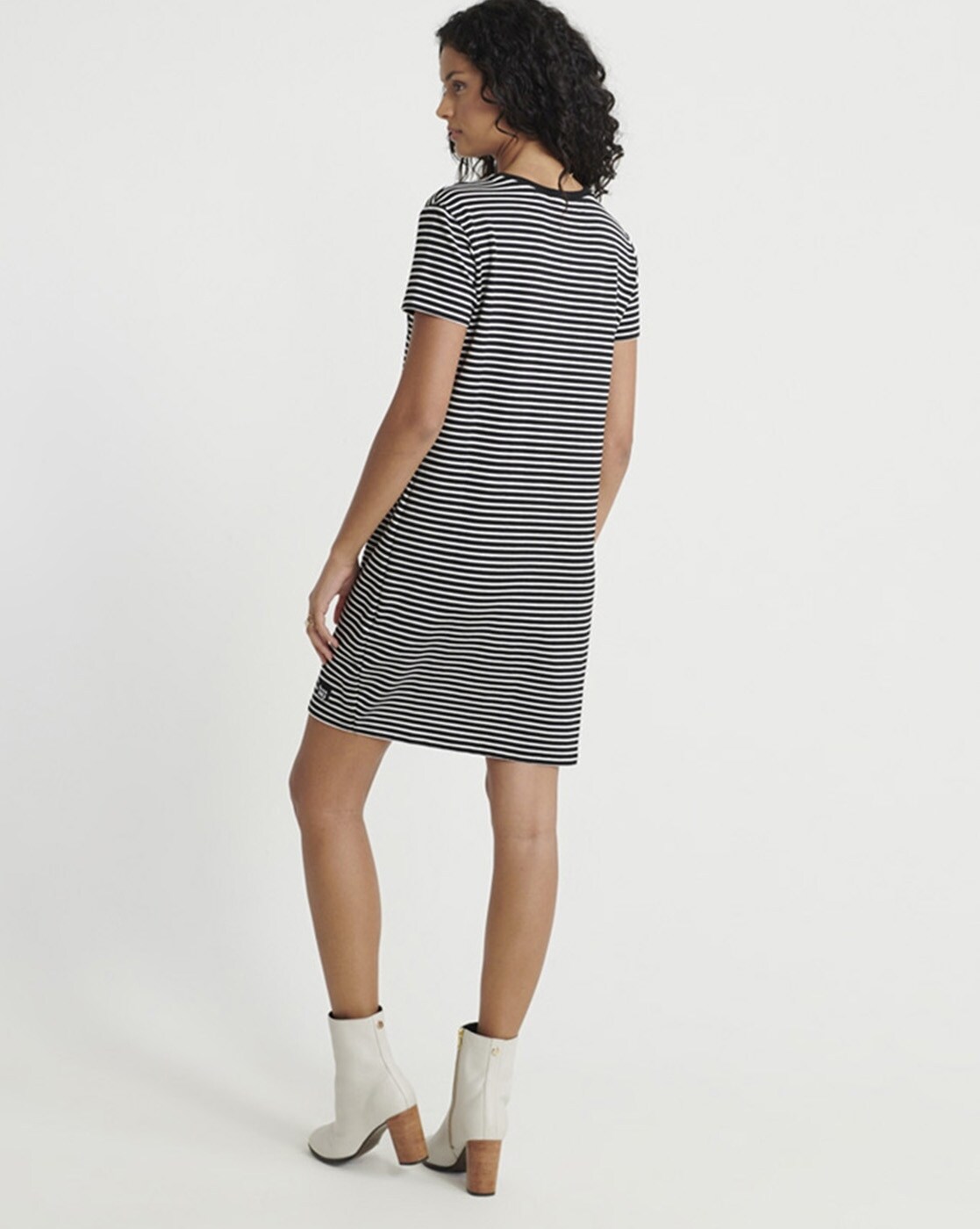 plain black t shirt dress