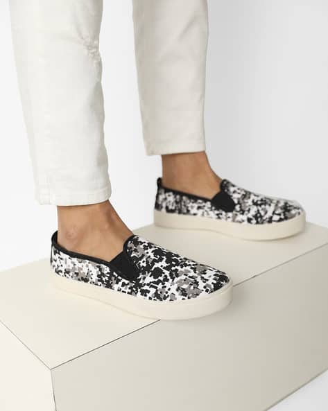 Printed Slip-On Casual Shoes