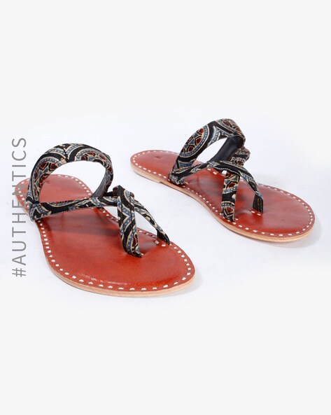 Chappals For Women On Sale Buy Womens Flats Flip Flops Slippers Online Ajio