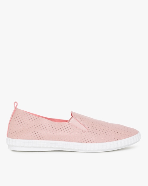 ajio slip on shoes