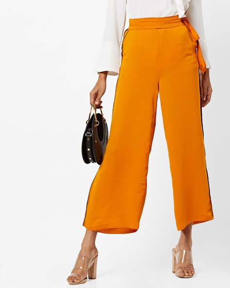 15 Easy Ways to Wear Mustard Pants - Pretty Designs