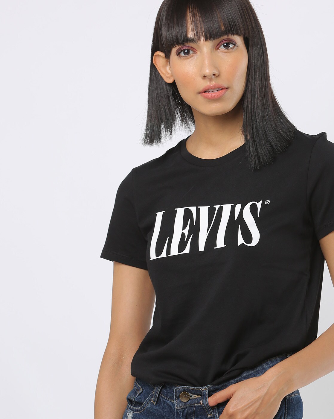 levi t shirt women's black