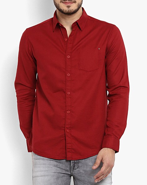 red tshirts
