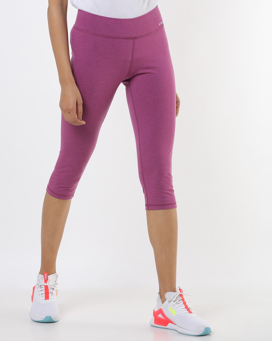 PROVENFIT - We can't get enough of these leggings 💜 Medium/high rise, mid  calf length and a thick waistband to make you feel comfortable and secure!  P.S. THEY'RE ON SALE! Get yours