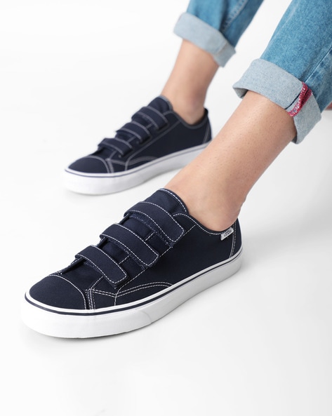 Casual Shoes for Men by Vans Online 