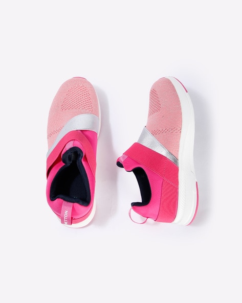 girls pink sneakers