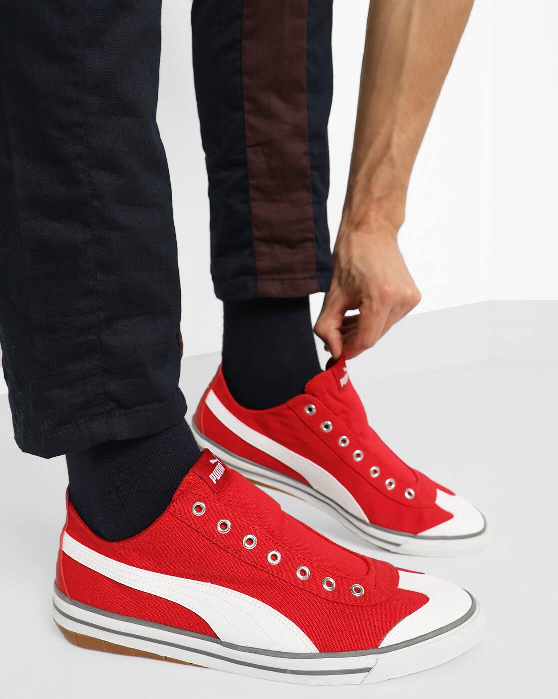puma red casual shoes