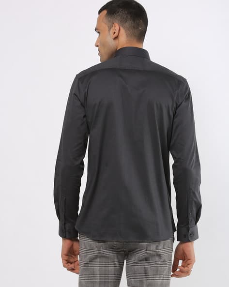 Textured Spread-Collar Shirt (Image - 3)