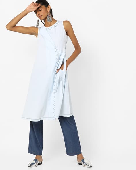 Sleeveless A-line Kurta With Overlapped Front By AJIO ( Lightblue )